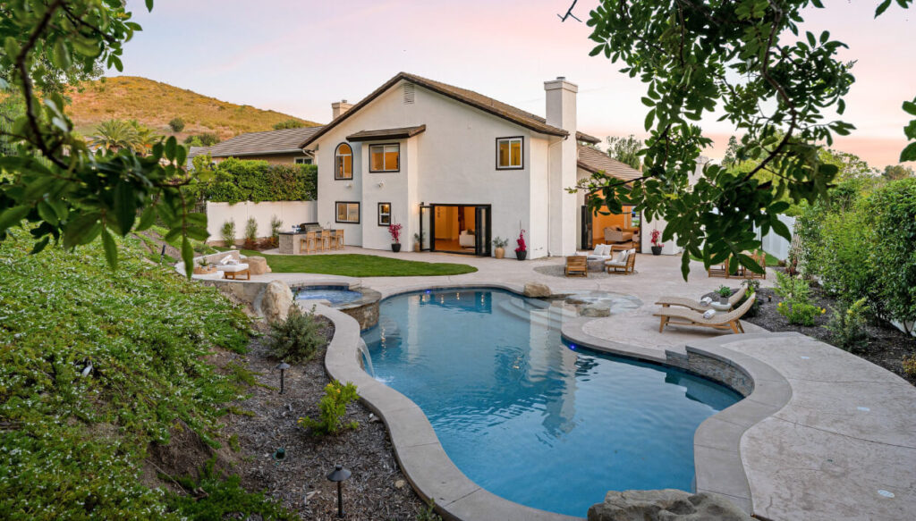 Fiberglass Pool Builder in Dallas